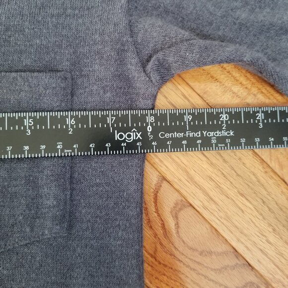 GO COUTURE skull V-neck tee with pocket XL - Picture 6 of 7